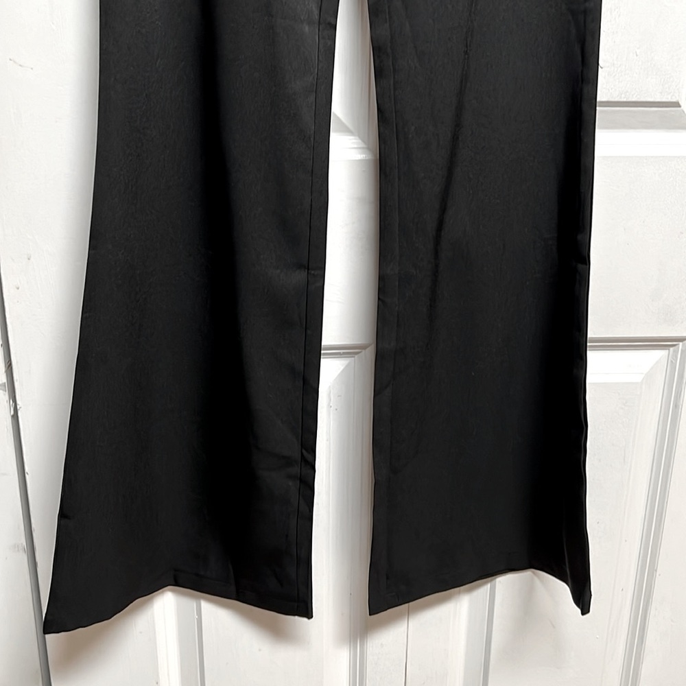 Mesh U.S.A Black 2 Pocket Low Rise Flare Belt and Pants Size S NWT - Picture 3 of 7